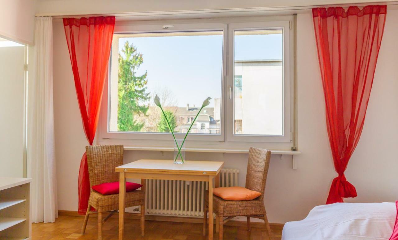 Apartment Am Rhein Basel