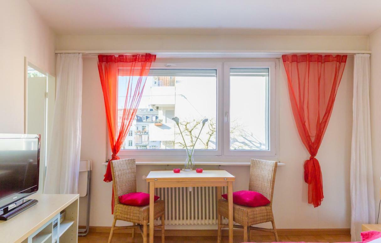 Apartment Am Rhein Basel